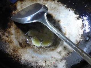 鲜素鸡烧牛蛙的做法步骤：5
