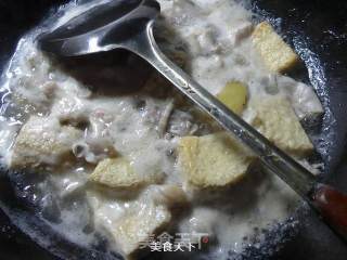 鲜素鸡烧牛蛙的做法步骤：9