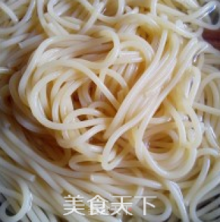 美味茄汁意面的做法步骤：3