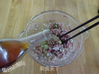 西葫芦猪肉锅贴儿的做法步骤：11