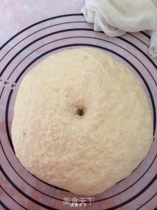 红糖莓干面包卷的做法步骤：13