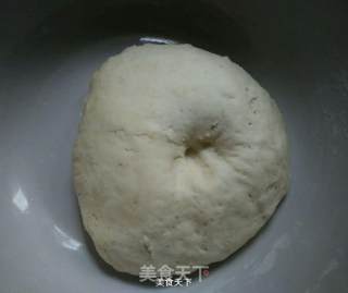 菊花豆沙包的做法步骤：1