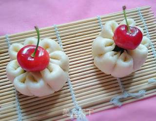 菊花豆沙包的做法步骤：15