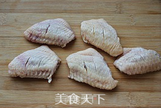空炸鸡翅的做法步骤：1