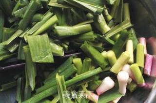 炒排骨的做法步骤：1