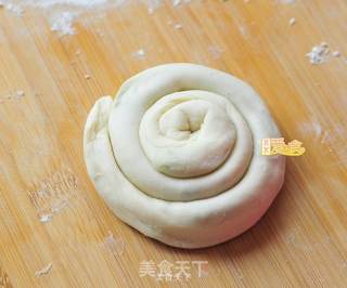 三个秘方做酥软千层的烫面葱花酥饼的做法步骤：6