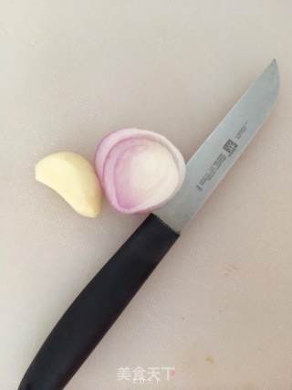 薯片鳄梨酱的做法步骤：2
