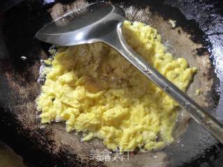 雪菜鸡蛋炒老豆腐的做法步骤：5