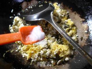 雪菜鸡蛋炒老豆腐的做法步骤：8