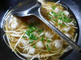 鲜虾小馄饨汤面的做法步骤：9