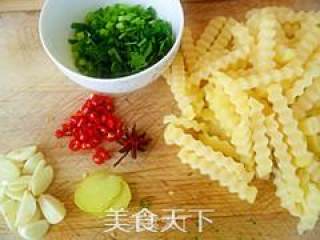麻辣土豆条的做法步骤：2