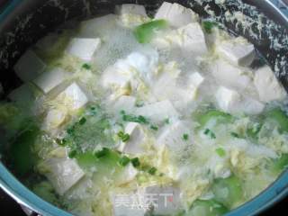 丝瓜豆腐蛋汤的做法步骤：9