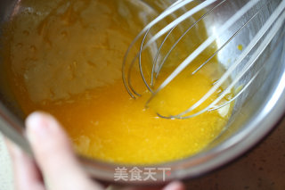和宇治抹茶的夏日约会——抹茶草莓卷的做法步骤：1