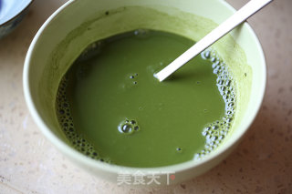和宇治抹茶的夏日约会——抹茶草莓卷的做法步骤：2
