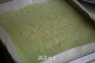 和宇治抹茶的夏日约会——抹茶草莓卷的做法步骤：16