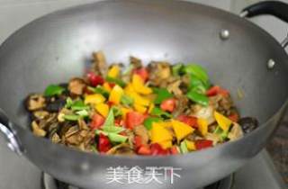彩椒香菇鸡的做法步骤：12