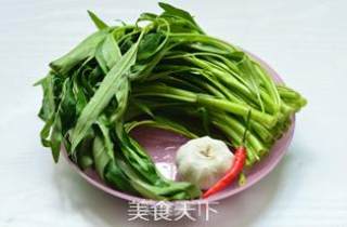蒜蓉空心菜的做法步骤：1