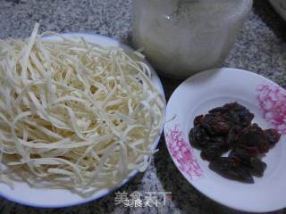 桂圆汤面的做法步骤：1