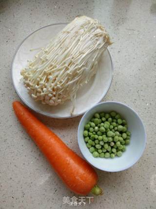 蒜香青豆拌金针菇的做法步骤：1