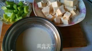 糖醋嫩豆腐的做法步骤：1