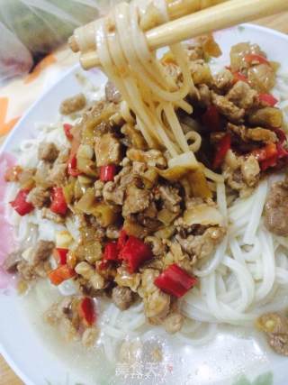 泡椒肉酱面的做法步骤：11
