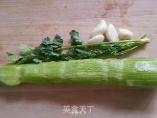 凉拌莴苣的做法步骤：1