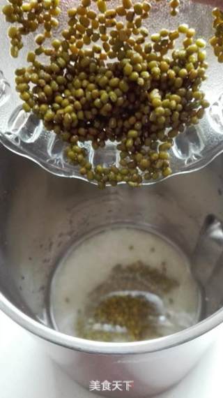 大米绿豆粥的做法步骤：2