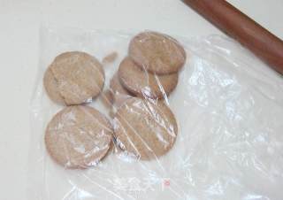 免烤樱桃酱芝士蛋糕的做法步骤：1