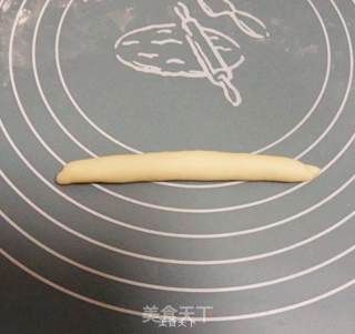 顽兔豆沙面包的做法步骤：7