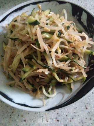芝麻酱凉拌黄瓜豆芽菜的做法步骤：9
