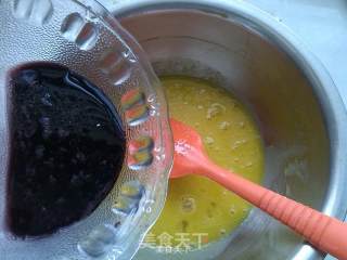 桑葚戚风的做法步骤：3