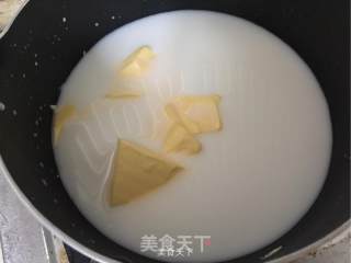 卡士达泡芙的做法步骤：1