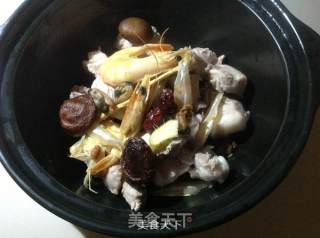 海鲜排骨汤的做法步骤：4