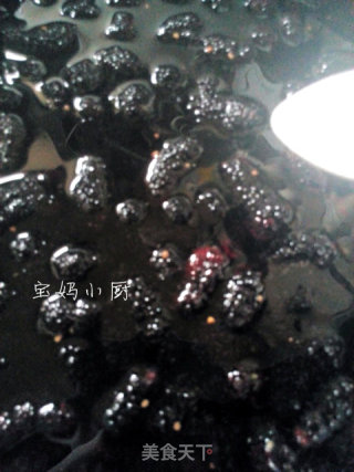 桑葚果酱的做法步骤：3