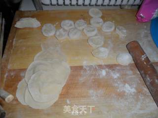 韭菜猪肉饺子的做法步骤：6