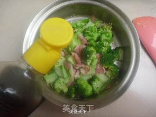 培根西兰花的做法步骤：9