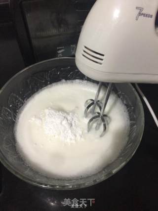 戚风蛋糕的做法步骤：7