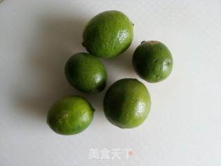 排毒美白【蜂蜜柠檬水】的做法步骤：1