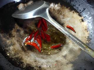 面筋炒乌笋的做法步骤：7