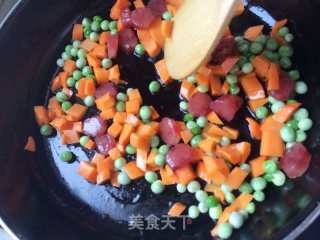 炒饭的做法步骤：4