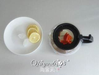 灯笼果皮柠檬水的做法步骤：2