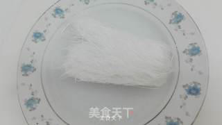 麻辣鲜香的蚂蚁上树的做法步骤：1