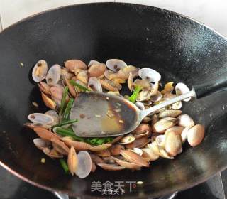 爆炒花甲的做法步骤：6