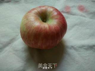 苹果表情刻法的做法步骤：1