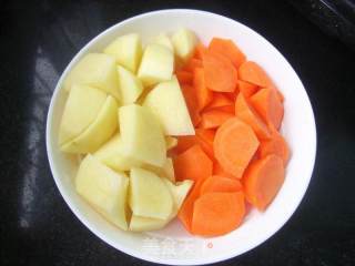 简单易做的咖喱牛肉丸的做法步骤：4