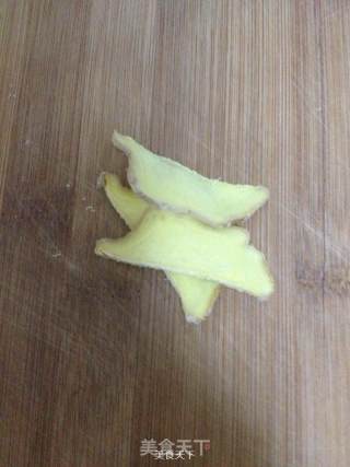 手撕圆白菜的做法步骤：2