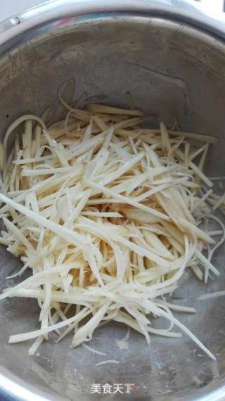 无油土豆丝饼的做法步骤：3