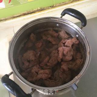 牛肉干的做法步骤：1