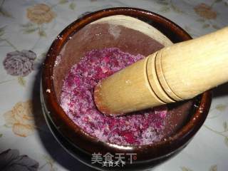 自制玫瑰酱的做法步骤：4