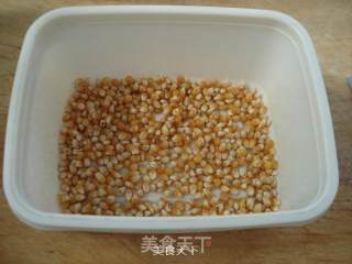 微波炉爆米花的做法步骤：2